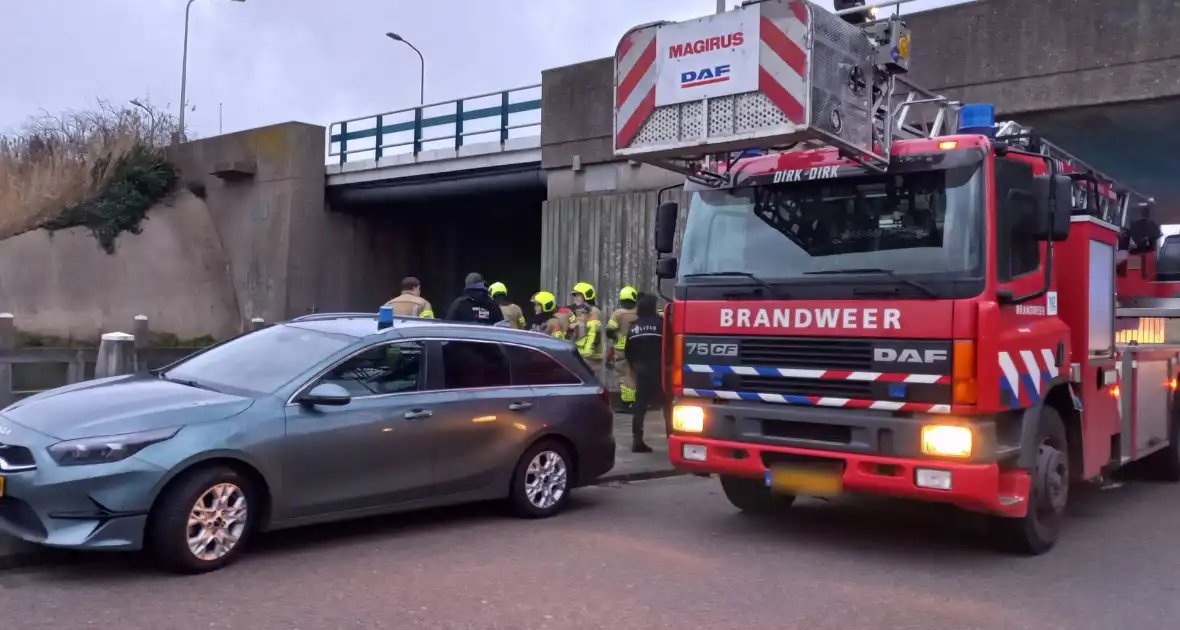 Hulpdiensten ingezet voor persoon te water - Foto 4