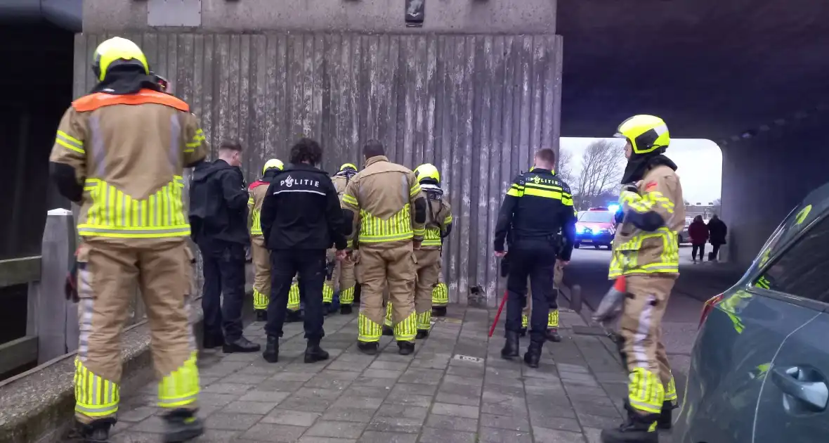 Hulpdiensten ingezet voor persoon te water - Foto 8