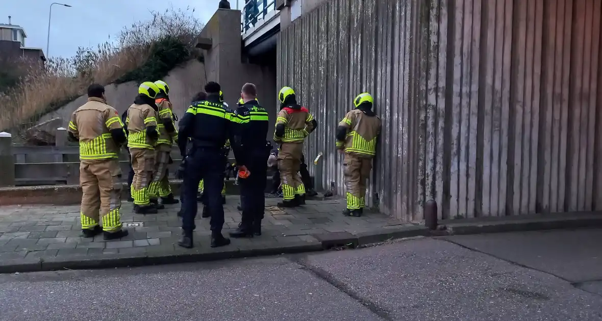 Hulpdiensten ingezet voor persoon te water - Foto 9