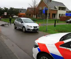 Fietser ernstig gewond bij aanrijding met personenauto