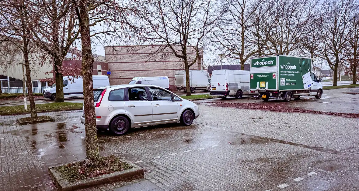 Gesloopte personenwagen aangetroffen - Foto 6