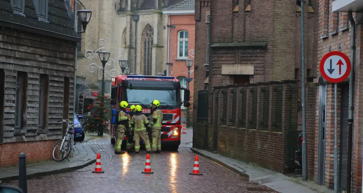 Vergeten pan op fornuis zorgt voor rookontwikkeling - Foto 4