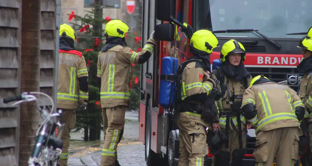 Vergeten pan op fornuis zorgt voor rookontwikkeling - Foto 5