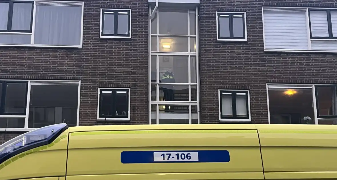 Gewonde bij incident in flat - Foto 8