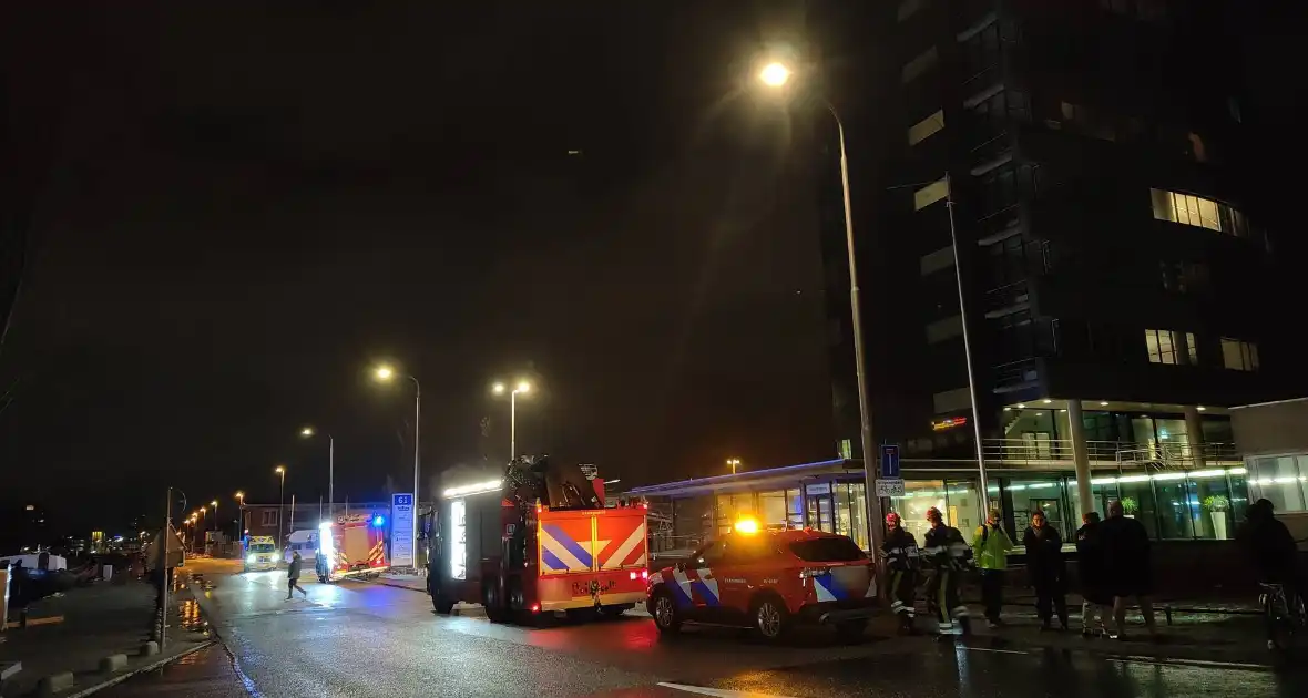 Zoektocht naar vastzittend persoon in bedrijfspand - Foto 11