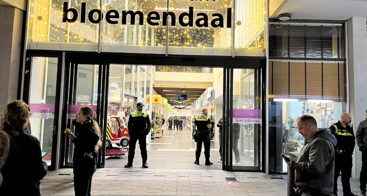 Onderzoek naar rookontwikkeling bij winkelcentrum - Foto 4