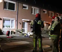 Zwarte rookwolken uit slaapkamer