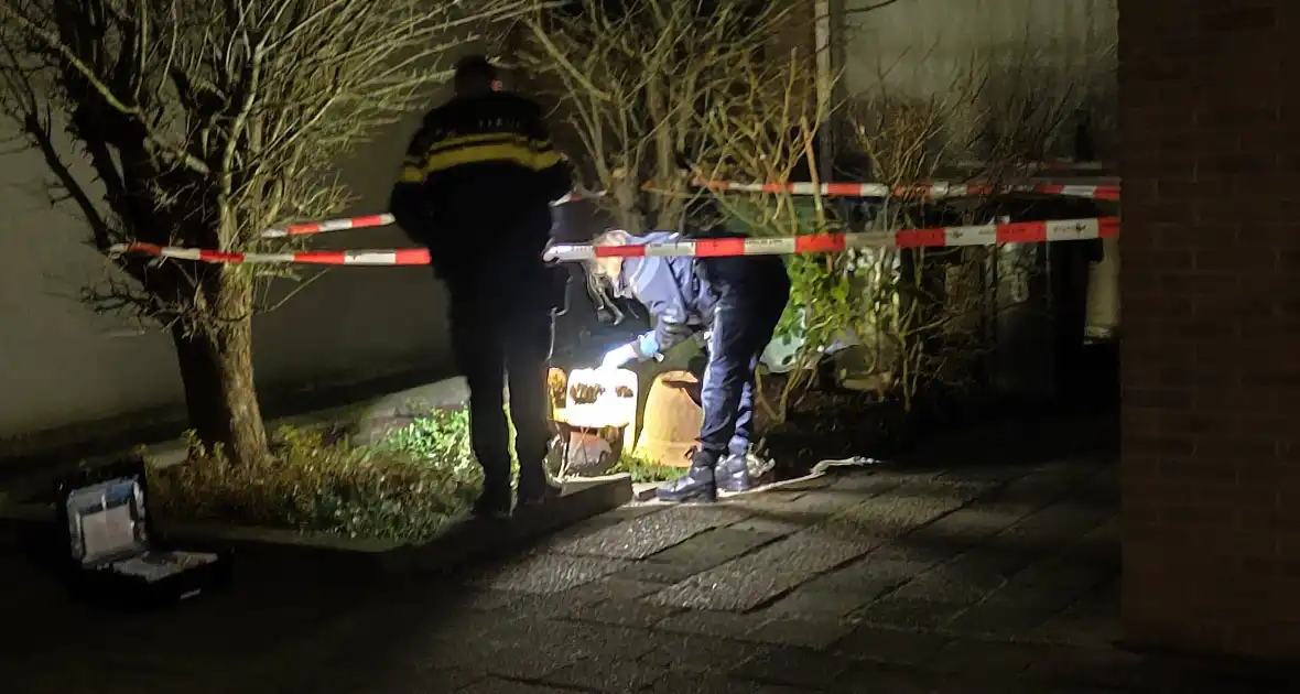 Onderzoek naar jerrycan bij autobrand - Foto 3