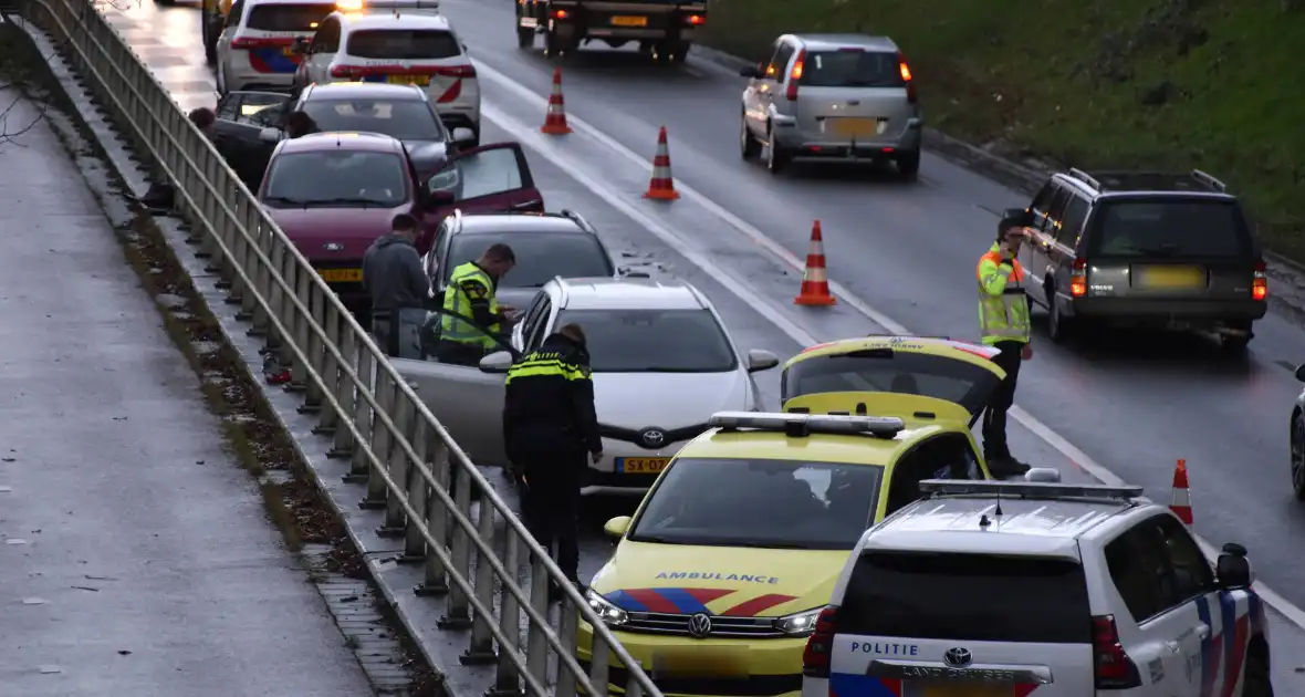 Kettingbotsing met vier voertuigen