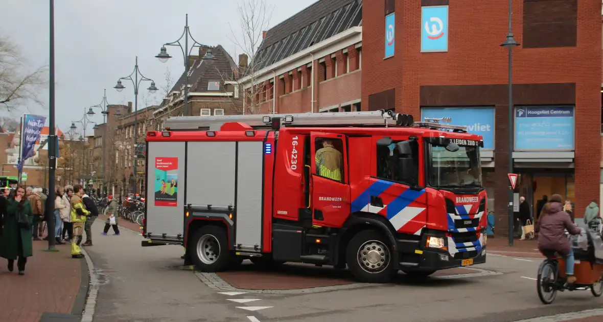 Prullenbak vat vlam in parkeergarage - Foto 1