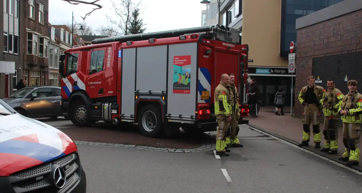 Prullenbak vat vlam in parkeergarage - Foto 3