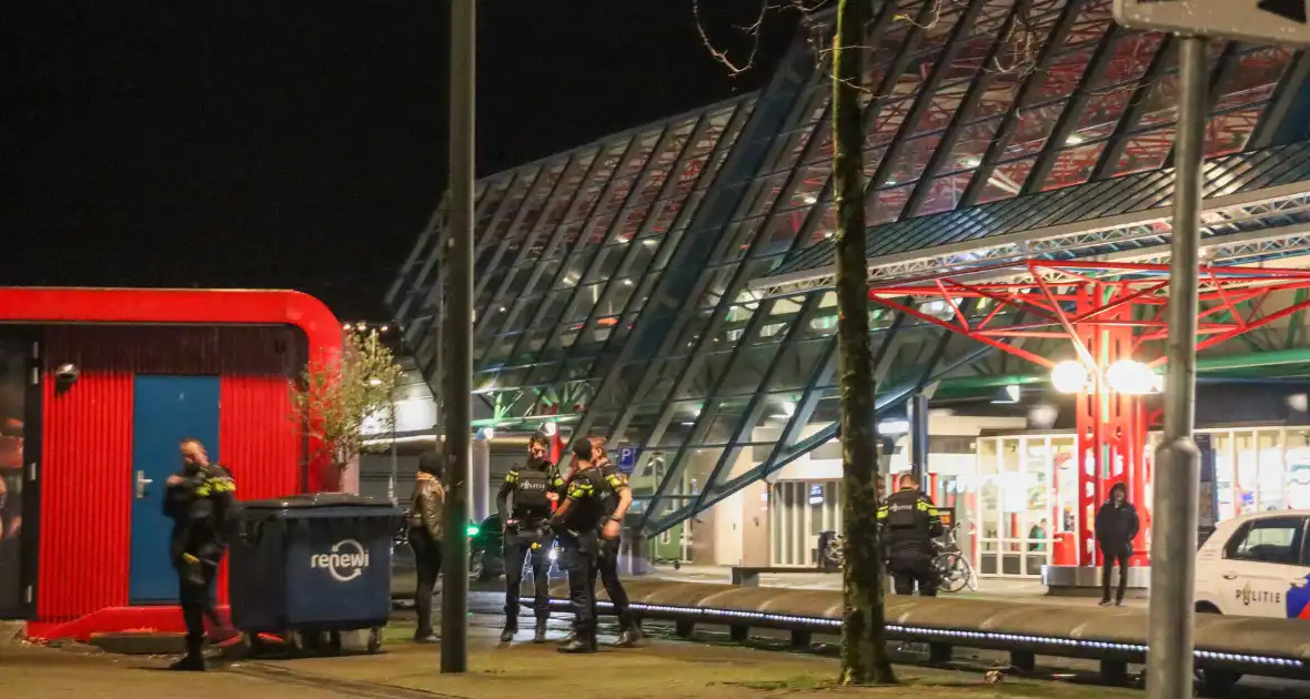 Onderzoek naar bedreiging bij station - Foto 7