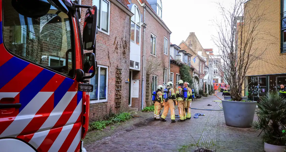 Veel schade bij woningbrand - Foto 4