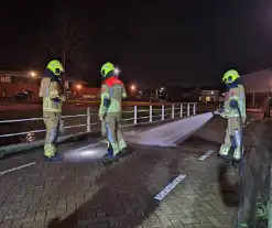 Buitenbrand op brug snel geblust