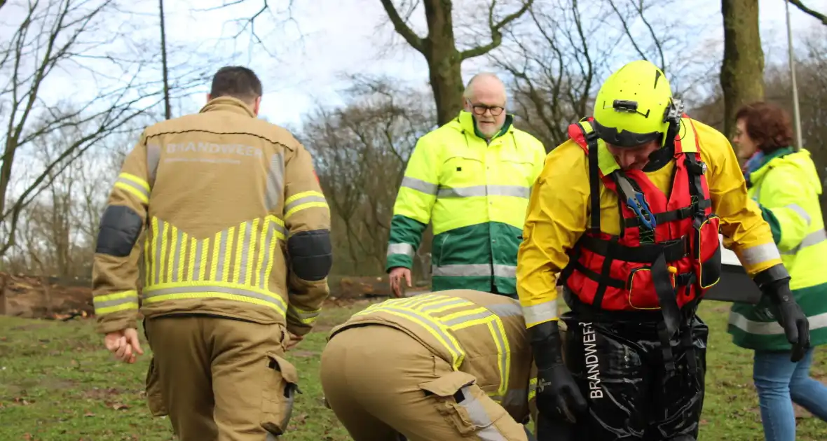 Dier gered door brandweer - Foto 14