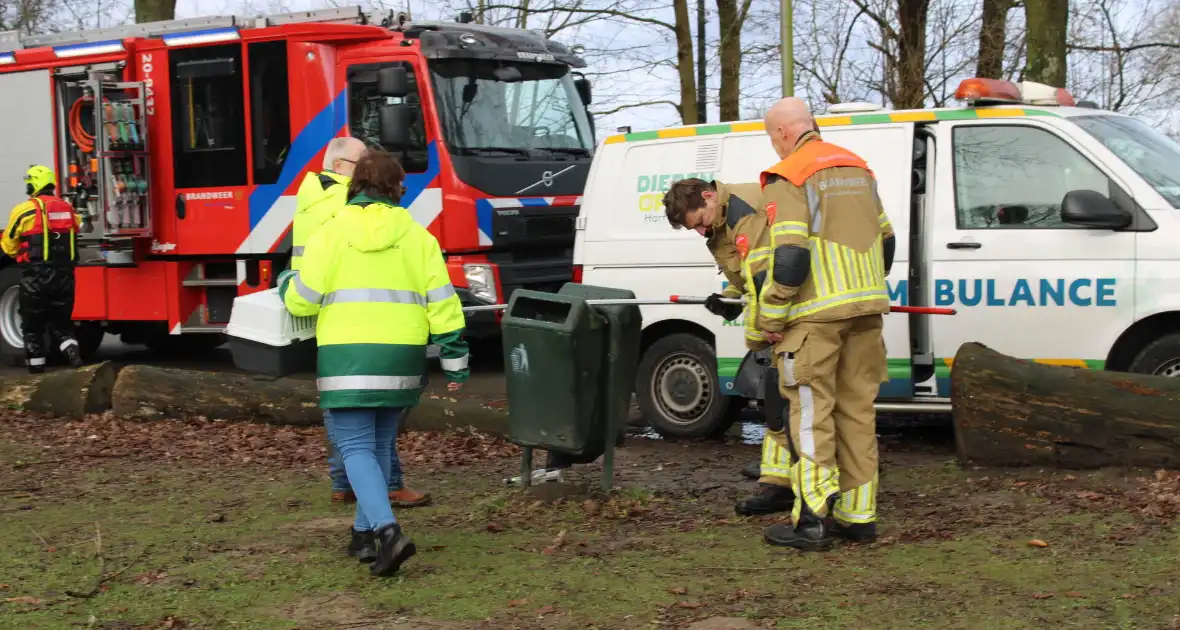 Dier gered door brandweer - Foto 17