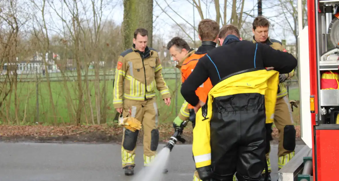 Dier gered door brandweer - Foto 20