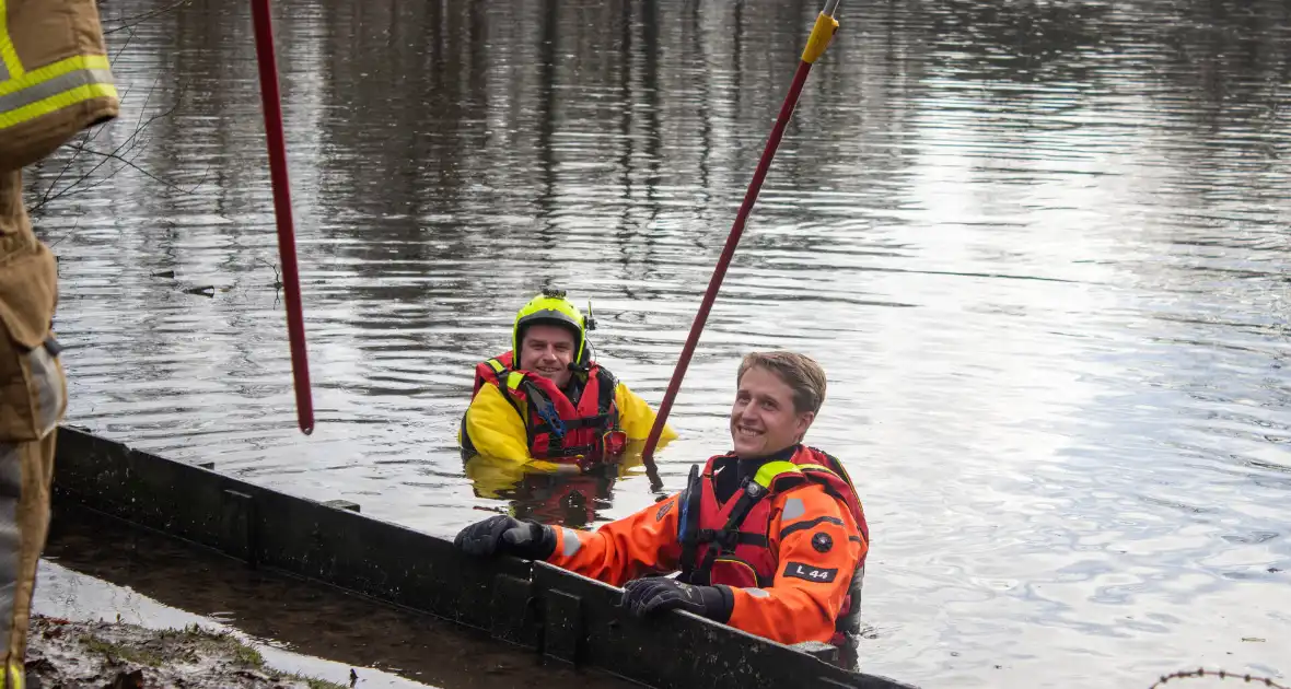 Dier gered door brandweer - Foto 25