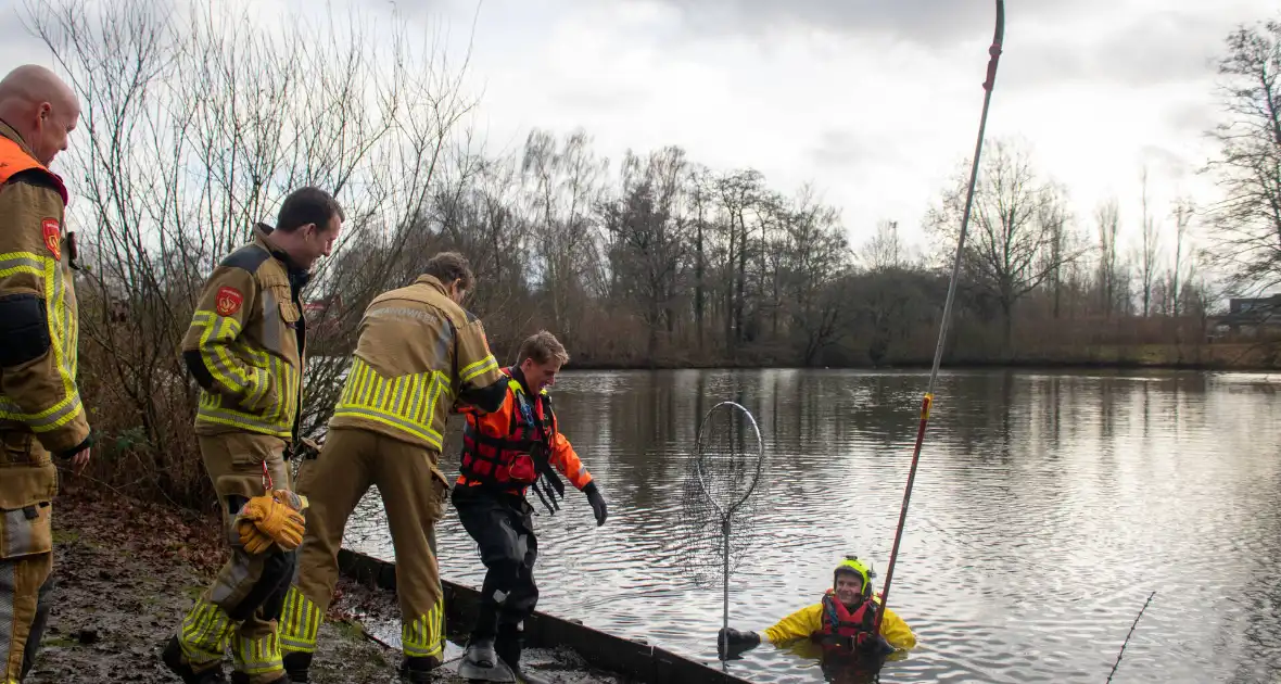 Dier gered door brandweer - Foto 26