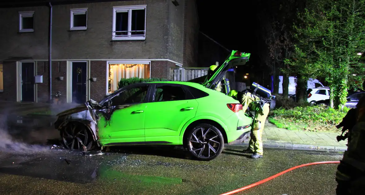 Dure Audi RSQ3 verwoest door brand - Foto 10