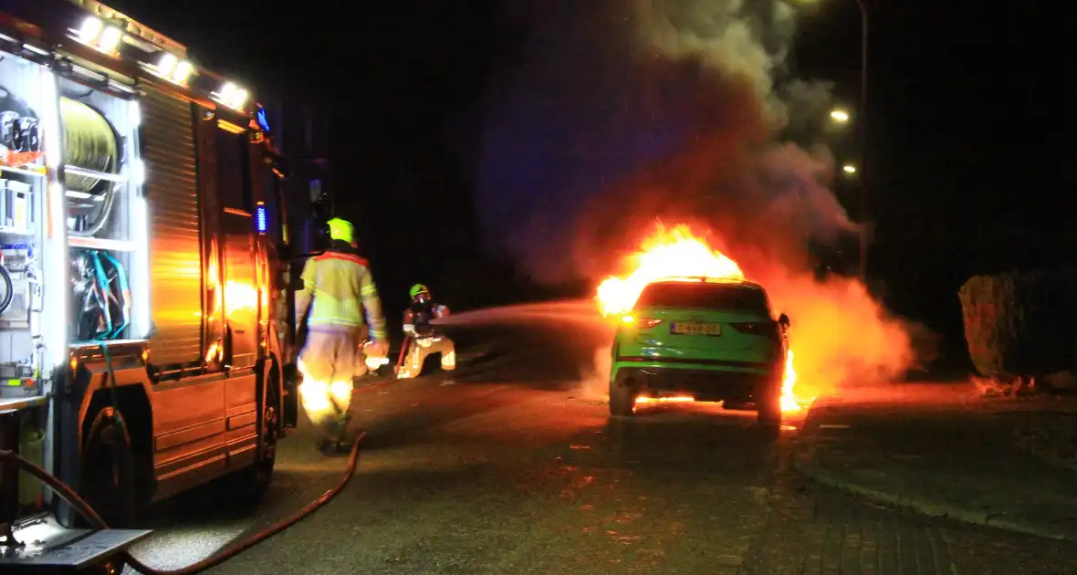 Dure Audi RSQ3 verwoest door brand - Foto 3