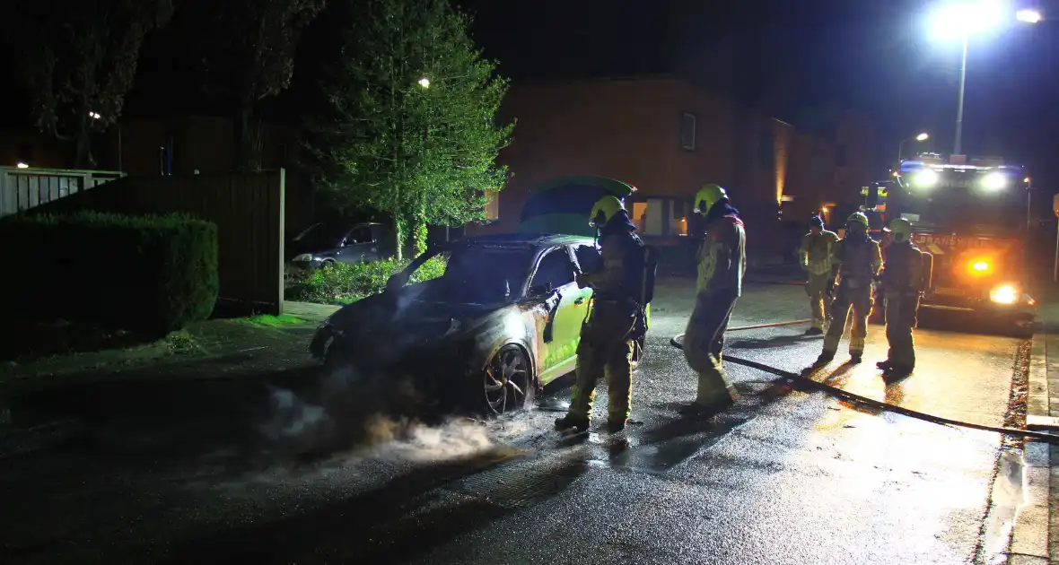 Dure Audi RSQ3 verwoest door brand - Foto 8