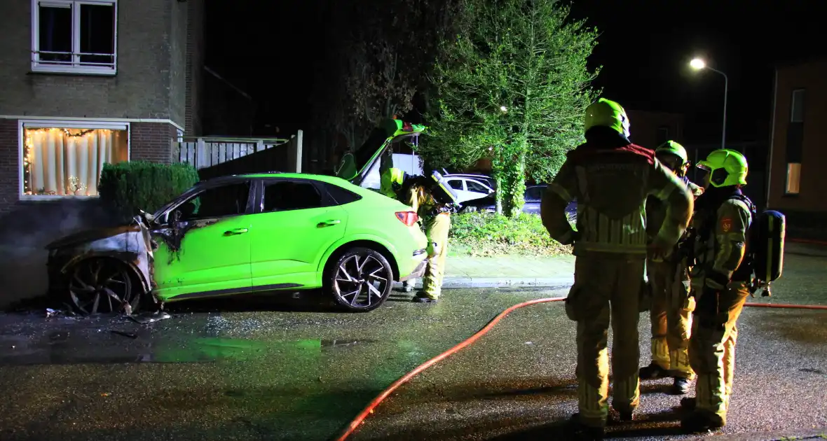 Dure Audi RSQ3 verwoest door brand - Foto 9