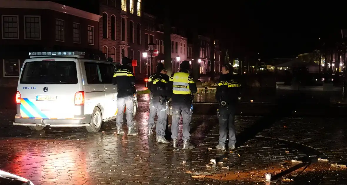 Grote politie-inzet na vernielingen en overlast in binnenstad - Foto 18