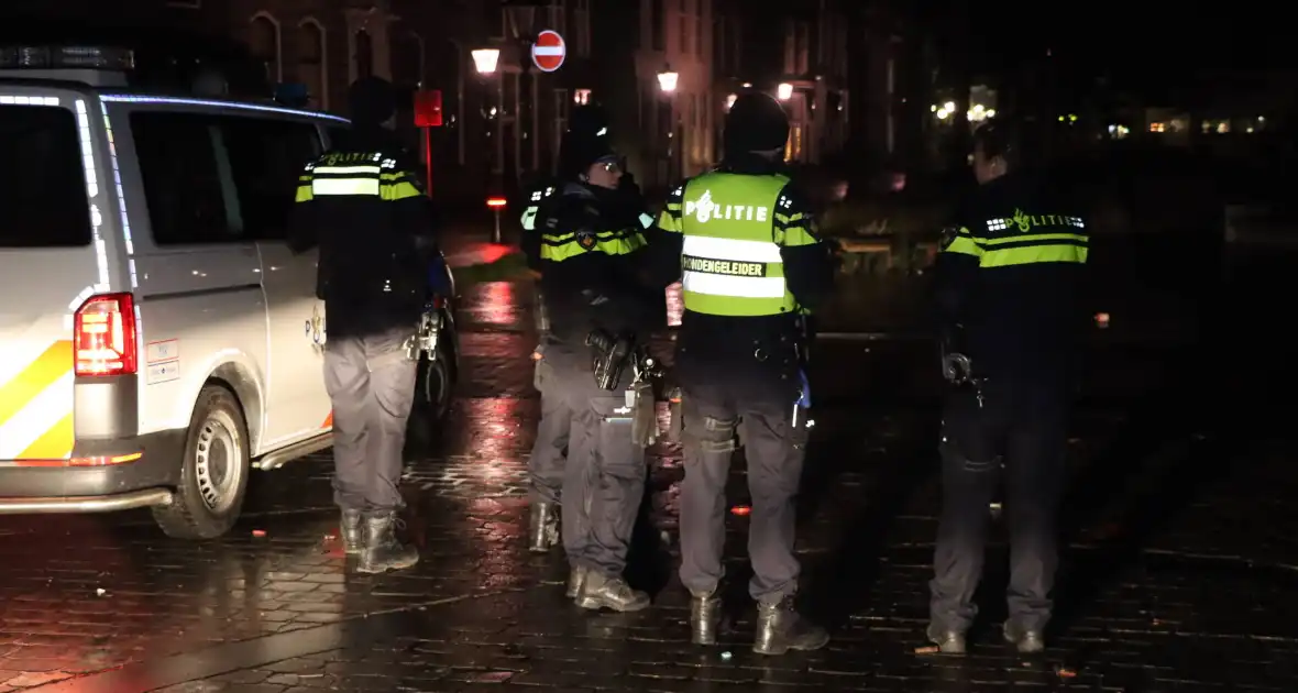 Grote politie-inzet na vernielingen en overlast in binnenstad - Foto 4