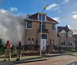 Dode bij felle brand in woning