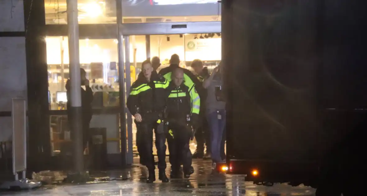 Supermarkt ontruimd door brand in meterkast - Foto 4