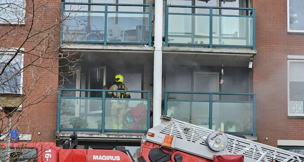 Felle brand in flatwoning - Foto 2