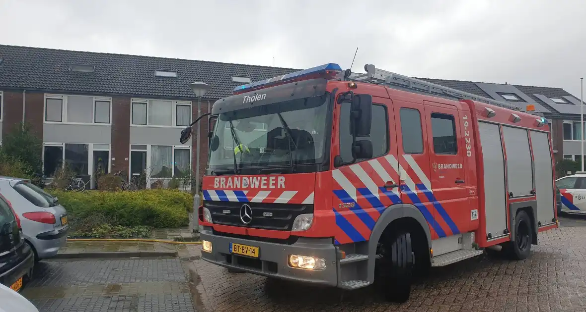 Bewoner gecontroleerd na brand op zolder - Foto 1
