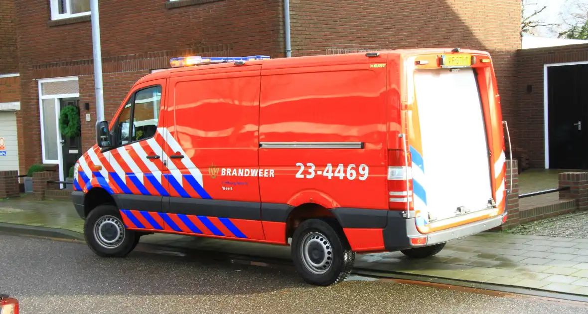 Brandweer pompt ondergelopen kelder leeg - Foto 12