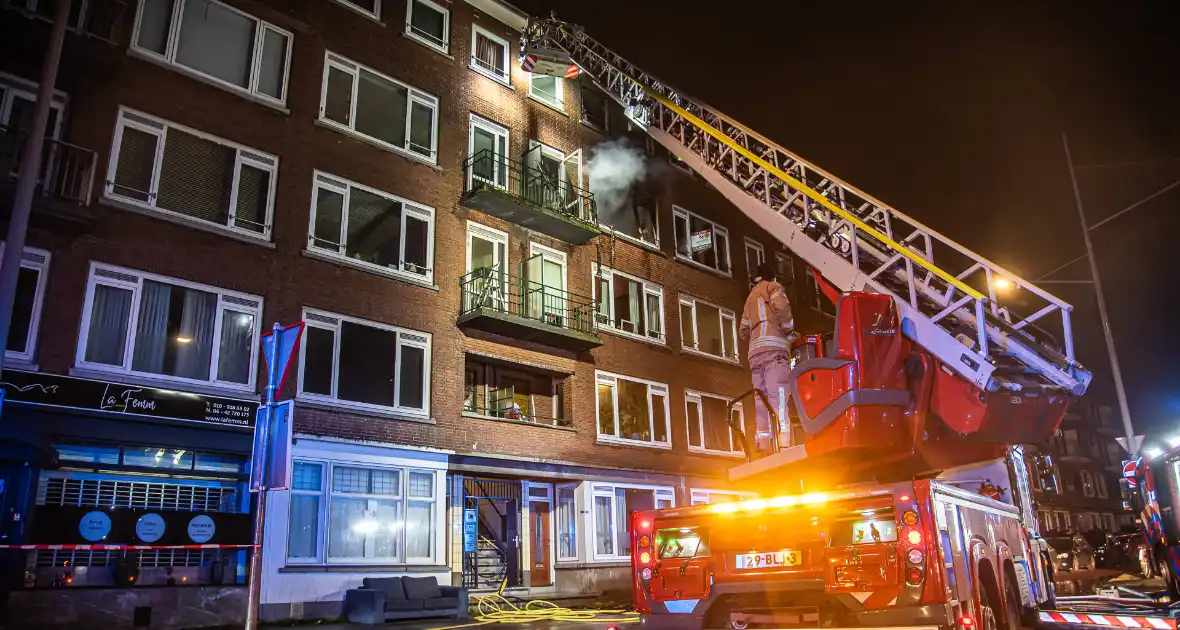 Persoon overleden bij uitslaande woningbrand - Foto 1