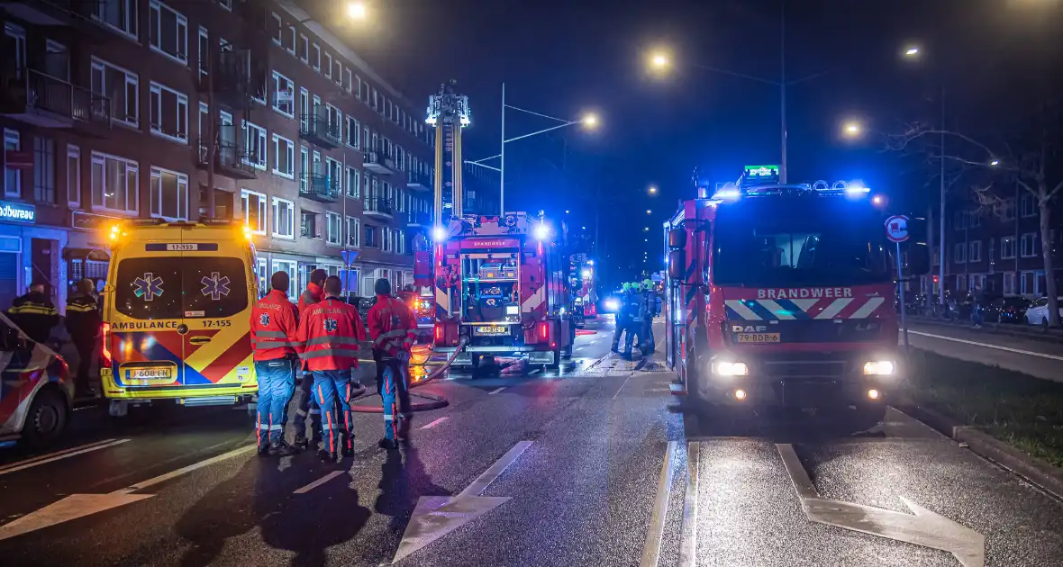 Persoon overleden bij uitslaande woningbrand - Foto 6