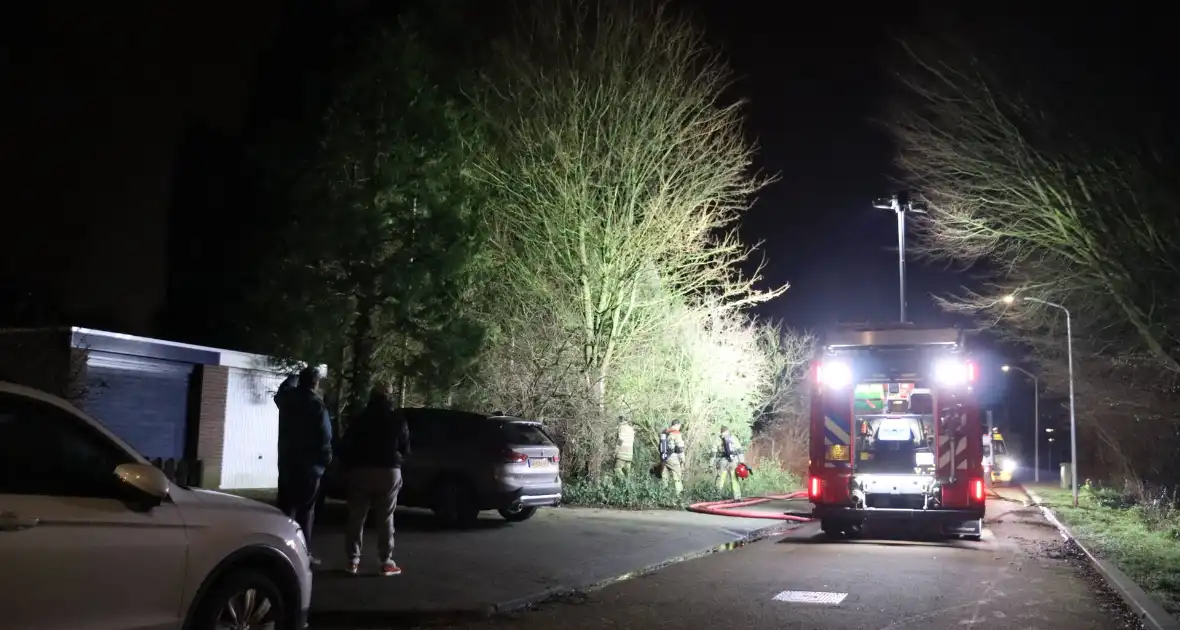 Persoon gewond bij brand in slaapkamer - Foto 4