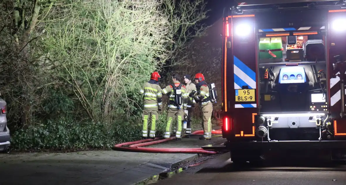 Persoon gewond bij brand in slaapkamer - Foto 5