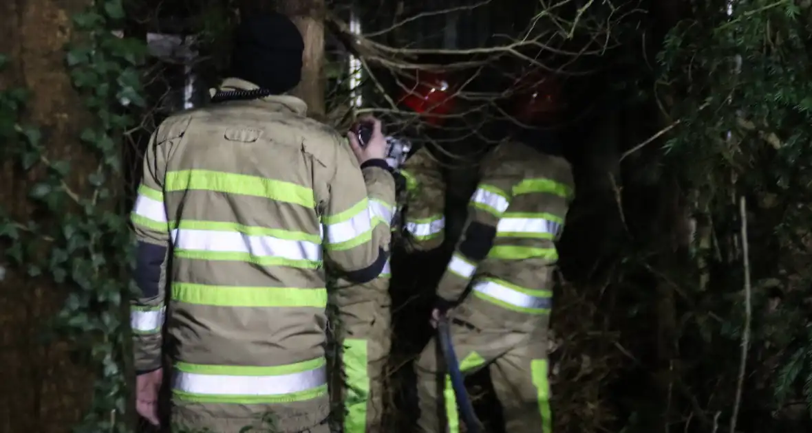 Persoon gewond bij brand in slaapkamer - Foto 6