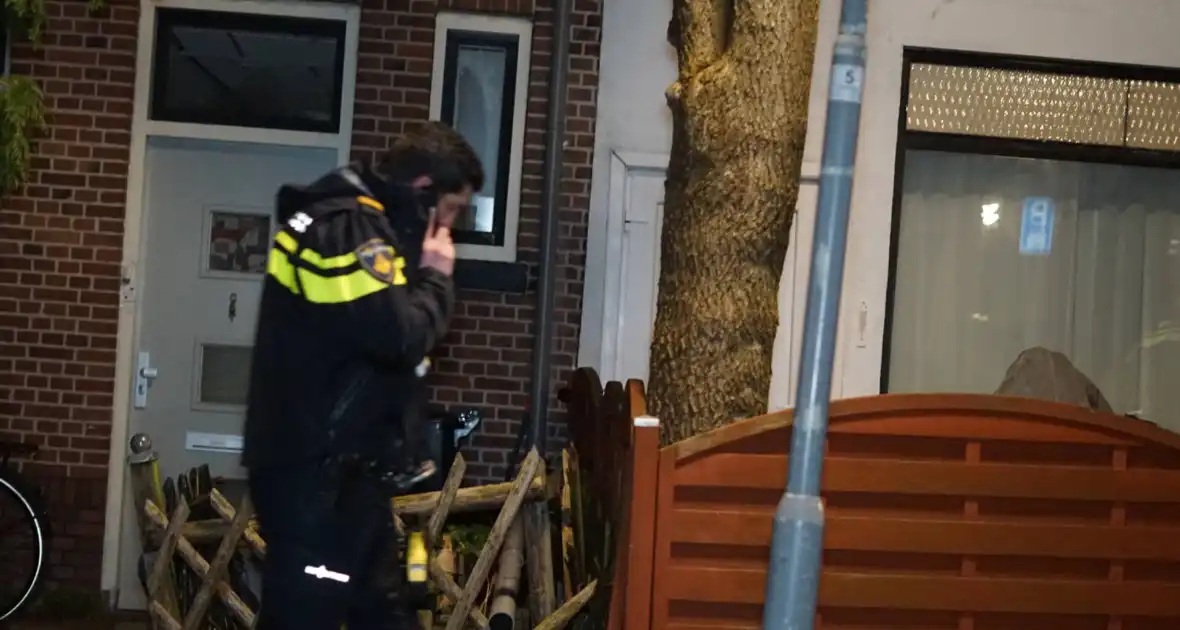 Twee aanhoudingen nadat explosief afgaat bij woning - Foto 4