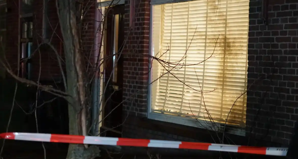 Twee aanhoudingen nadat explosief afgaat bij woning - Foto 7