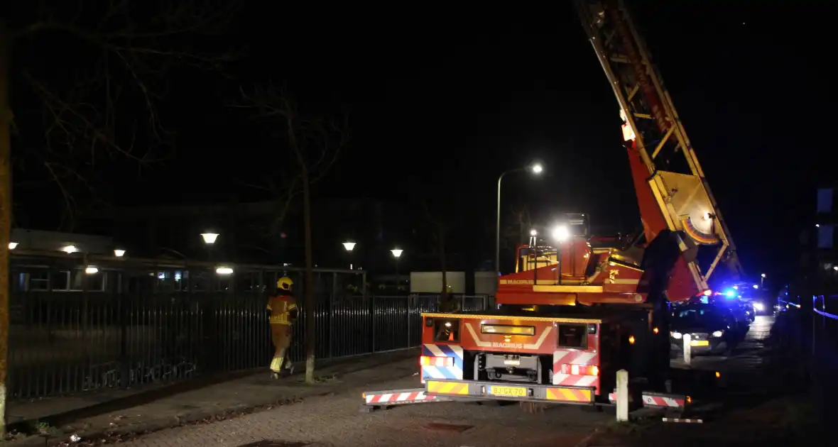 Brandweer groots ingezet voor rookontwikkeling - Foto 5