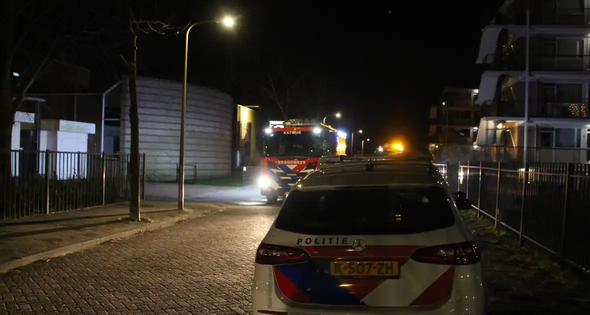 Brandweer groots ingezet voor rookontwikkeling - Foto 8