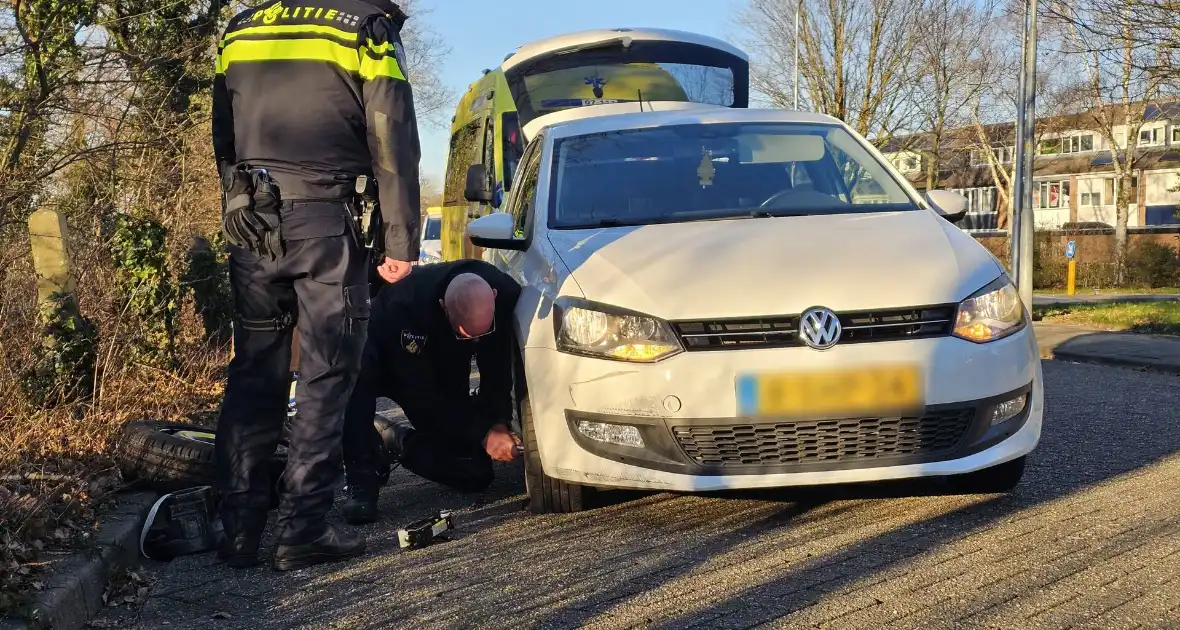 Fietser gewond bij aanrijding met automobilist - Foto 1