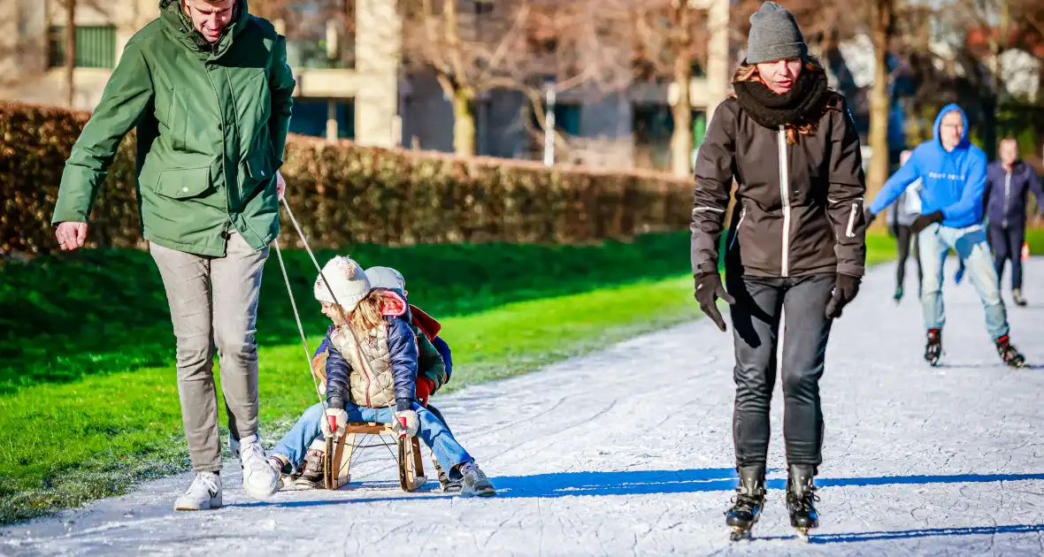 Volop schaatsplezier op natuurijsbaan van Amersfoortse IJvereniging - Foto 4