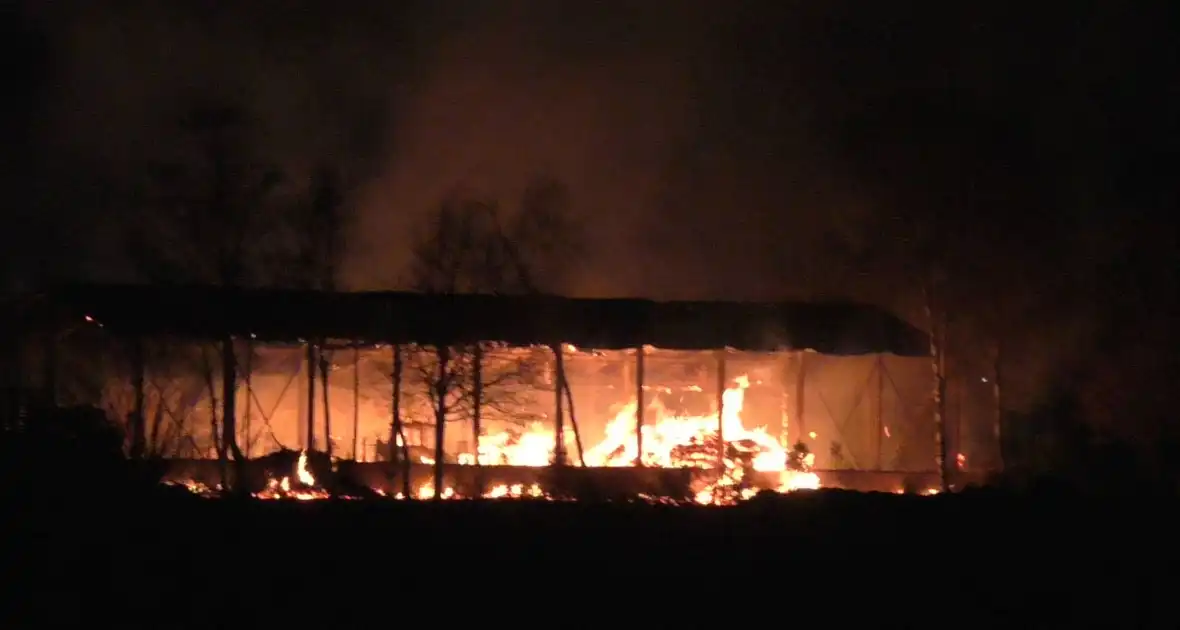 Grote brand in houtloods - Foto 2