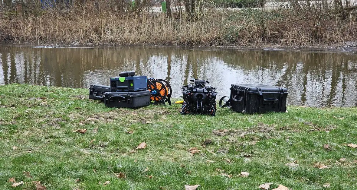 Politie zoekt op water naar vermiste Kees - Foto 4