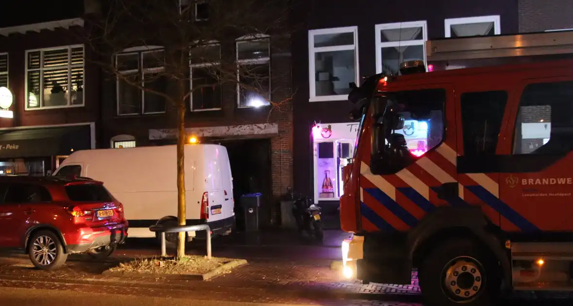 Water stroomt van etage af door lekkage - Foto 6