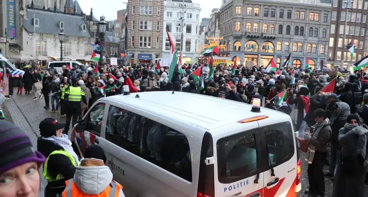 Grote opkomst bij pro Palestina demonstratie - Foto 5