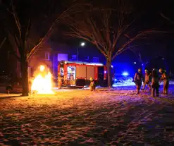 Personen auto volledig uitgebrand